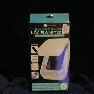 UV SMART PHONE SANITIZER W/aromatherapy.